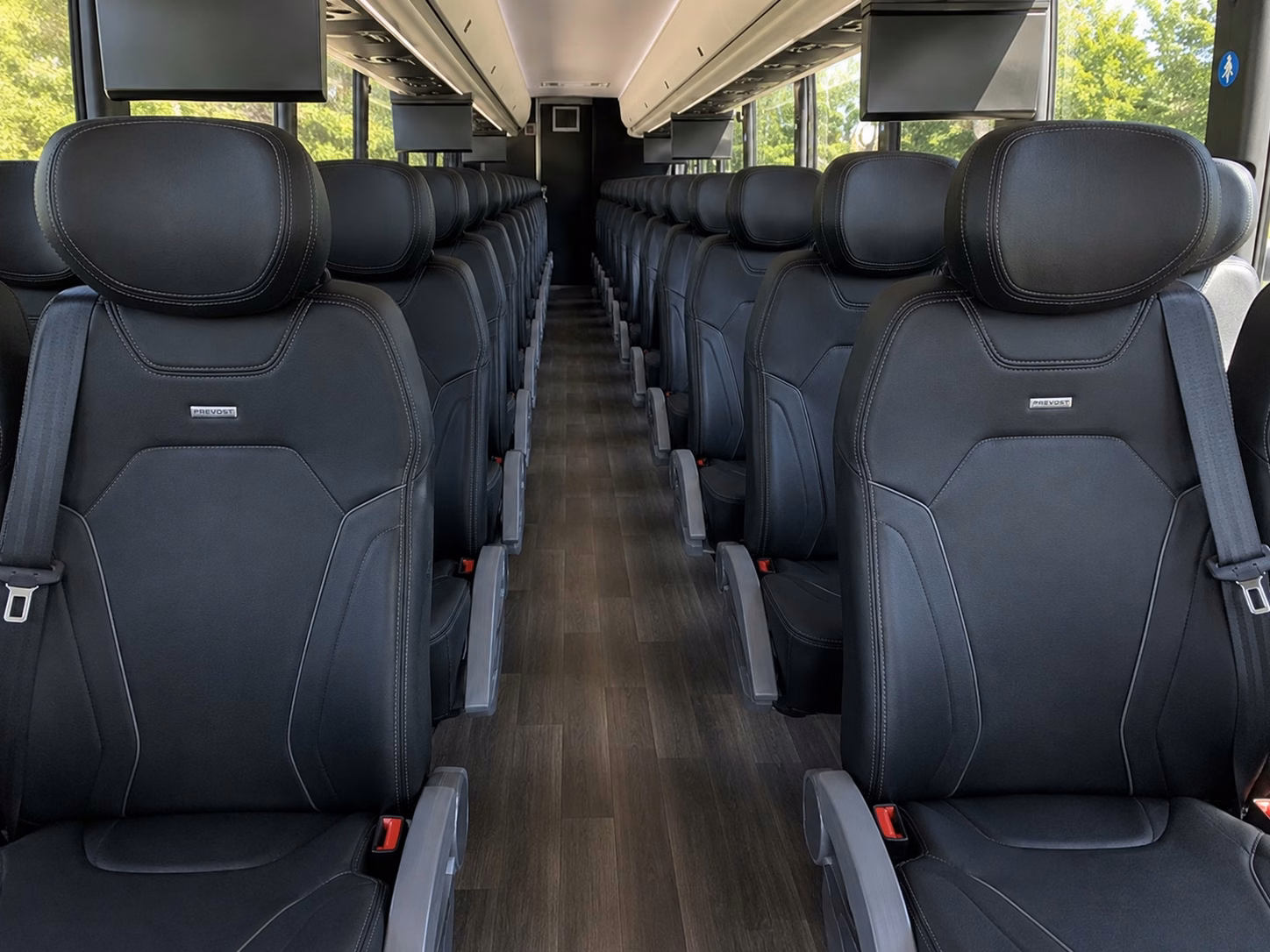 airport transfers and long distance guest shuttles for prescott valley weddings