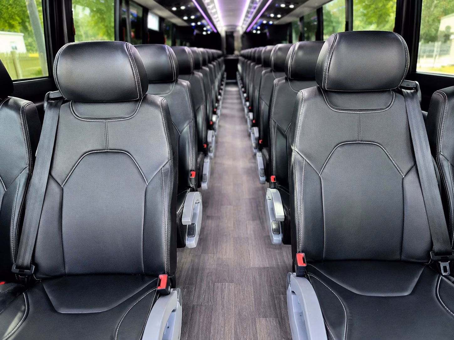 luggage ready charter buses for large group airport transfers in prescott valley