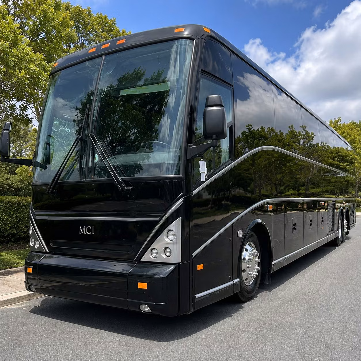 prescott valley employee shuttle services for daily commutes and campus loops